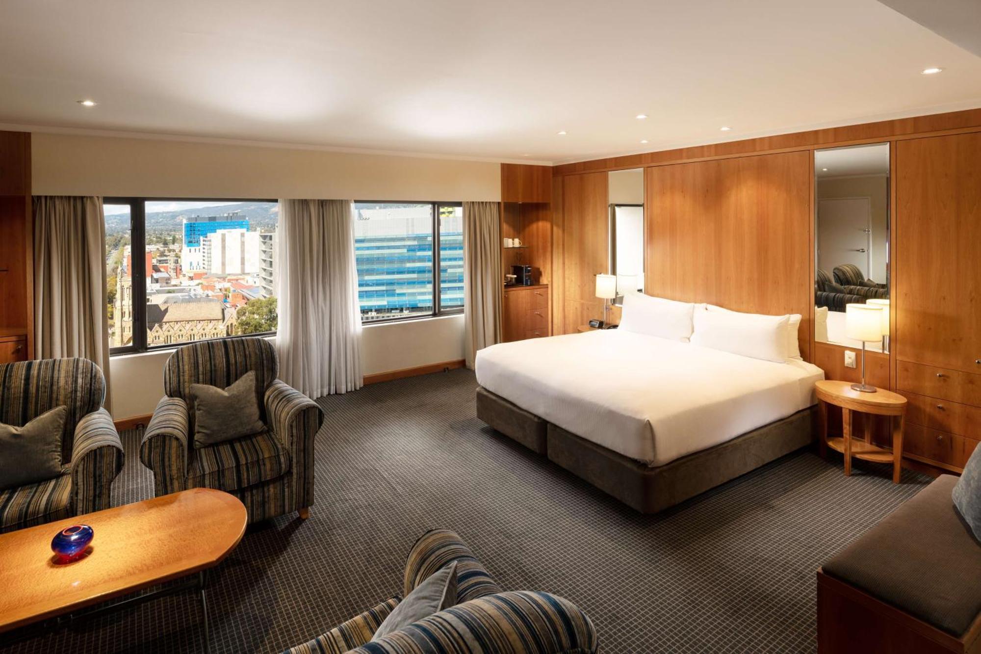 힐튼 애들레이드 호텔 외부 사진 A suite at the Crowne Plaza Hotel, Auckland