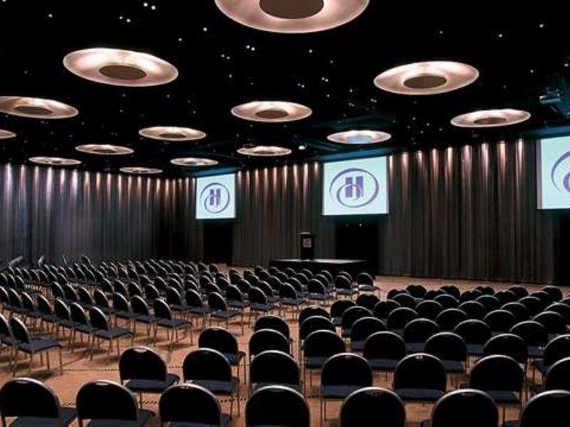 힐튼 애들레이드 호텔 외부 사진 The main conference hall